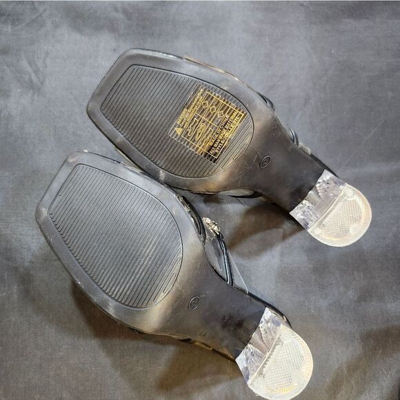 BRAND NEW OLIVER & KATE CLEAR STRAP JEWEL EMBELLISHMENTS OPEN-TOE SANDAL - Picture 10 of 14